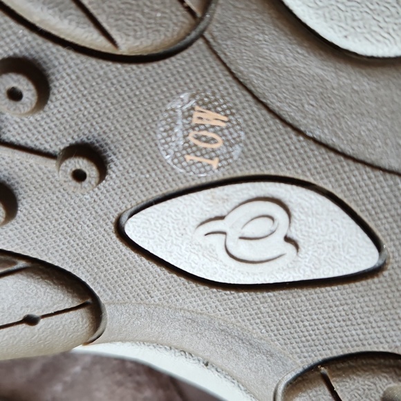 Skechers Suede Slip-On Shoe Tan - Picture 8 of 16